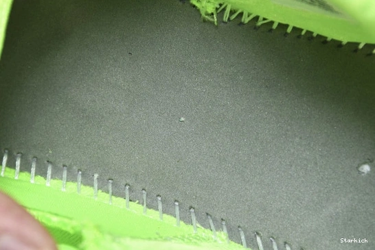 Stocking Stuffer  LeBron 20  FJ4955-300 Nike 0318